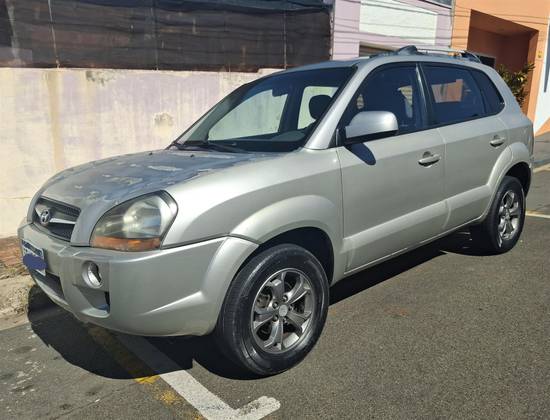 HYUNDAI TUCSON 2.0 MPFI GLS 16V 143CV 2WD GASOLINA 4P AUTOMÁTICO